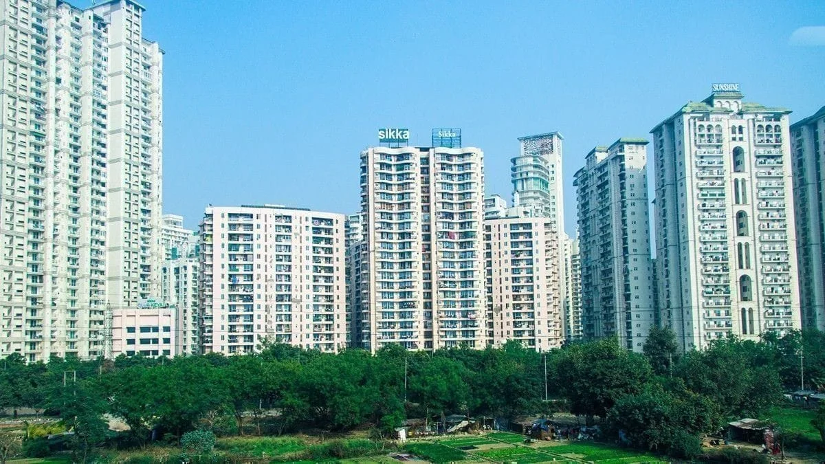 Best Apartments for Rental Income Near IT Hubs in Noida (2026)